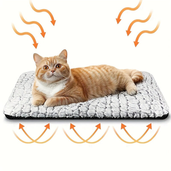 Cozy Pet Bed with Self-Warming Feature - Polyester Blend Non-Slip Bottom Mixed Color